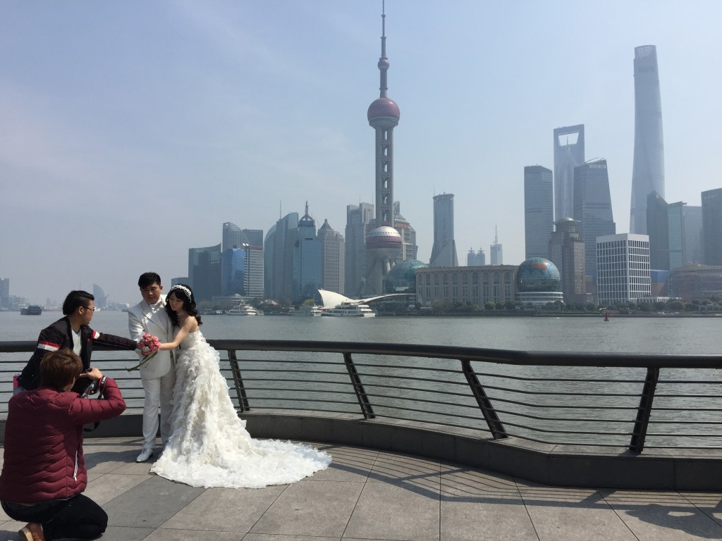 The Bund Wedding Photos in Shanghai 